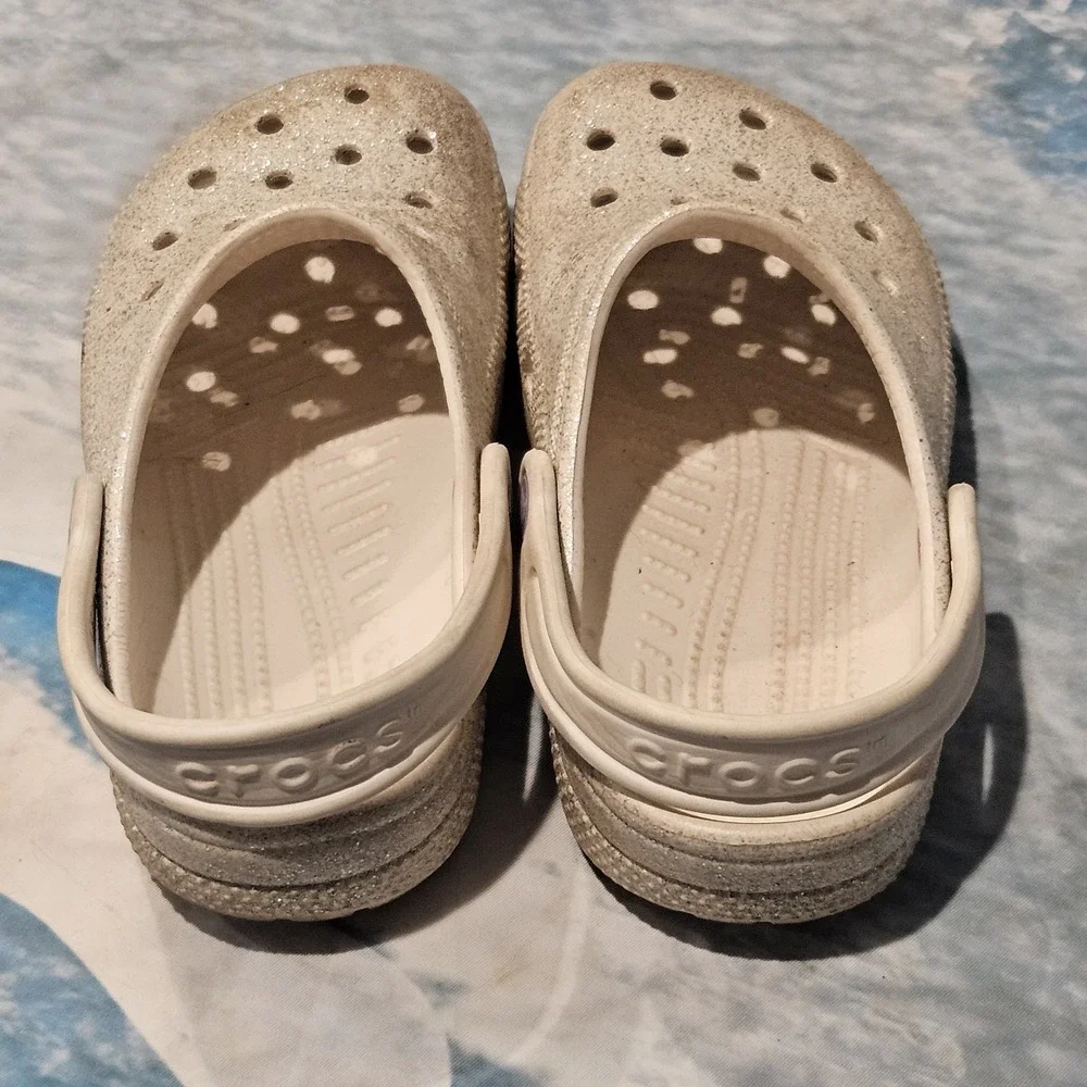 Crocs Kids Girls Classic Glitter Clogs J2 Slip On Shoes